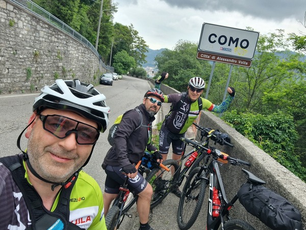 Komorniki MTB Team dookoła jeziora Como